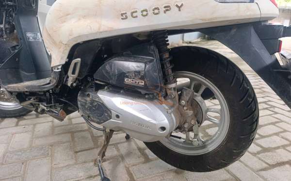 HONDA SCOOPY PRESTIGE