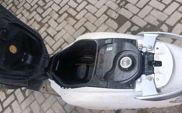 HONDA SCOOPY PRESTIGE