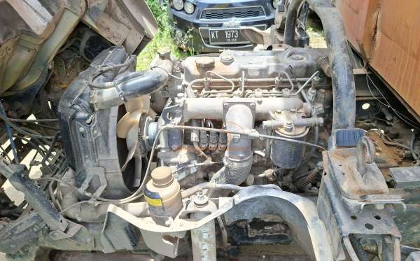 MITSUBISHI FE 74 HD 125 PS