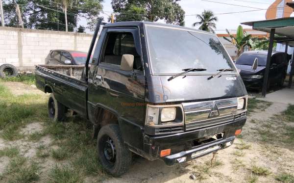 MITSUBISHI L 300 PU