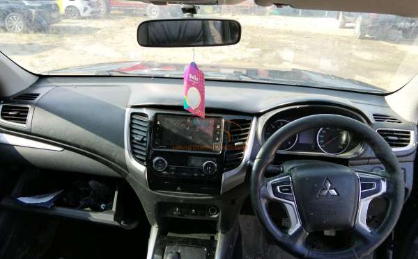 MITSUBISHI PAJERO SPORT 2.5L EXCEED (4X2)