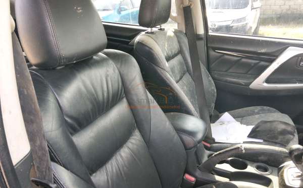 MITSUBISHI PAJERO SPORT 2.5L EXCEED (4X2)