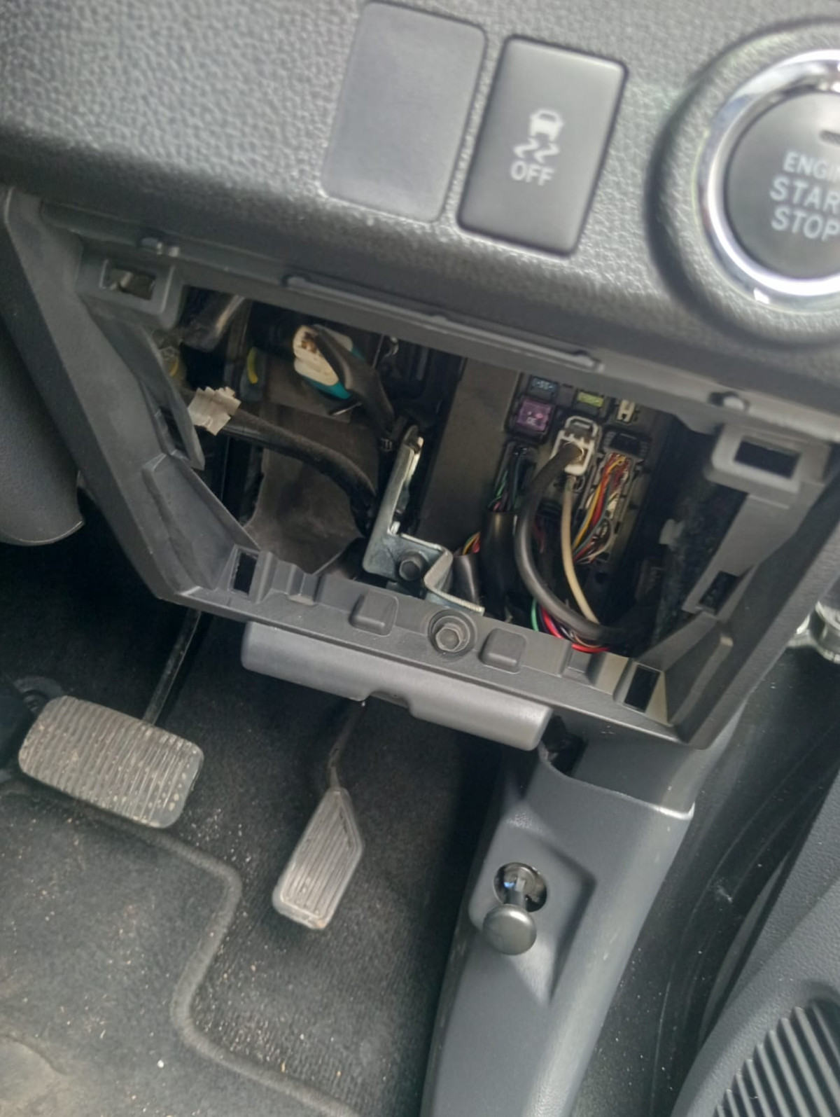 TOYOTA RUSH 1.5 G A/T