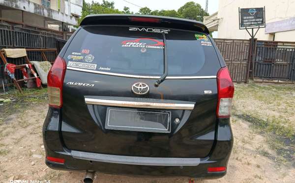 TOYOTA  AVANZA  1.3 G
