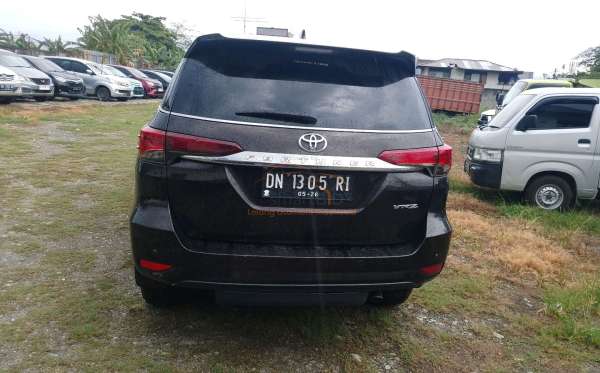 TOYOTA FORTUNER 2.4 VRZ