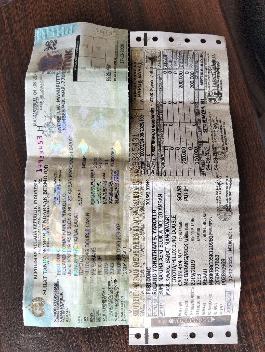 TOYOTA HILUX 2.4G DC 4X4