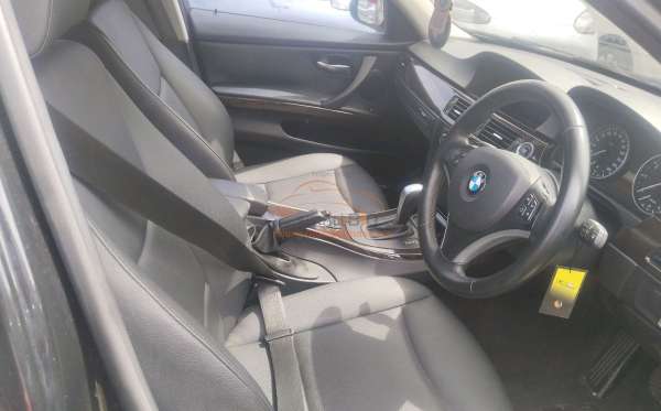 BMW 320I AT E90 CKD