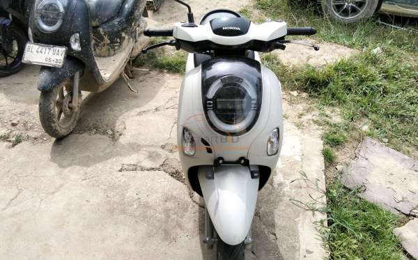 HONDA SCOOPY PRESTIGE
