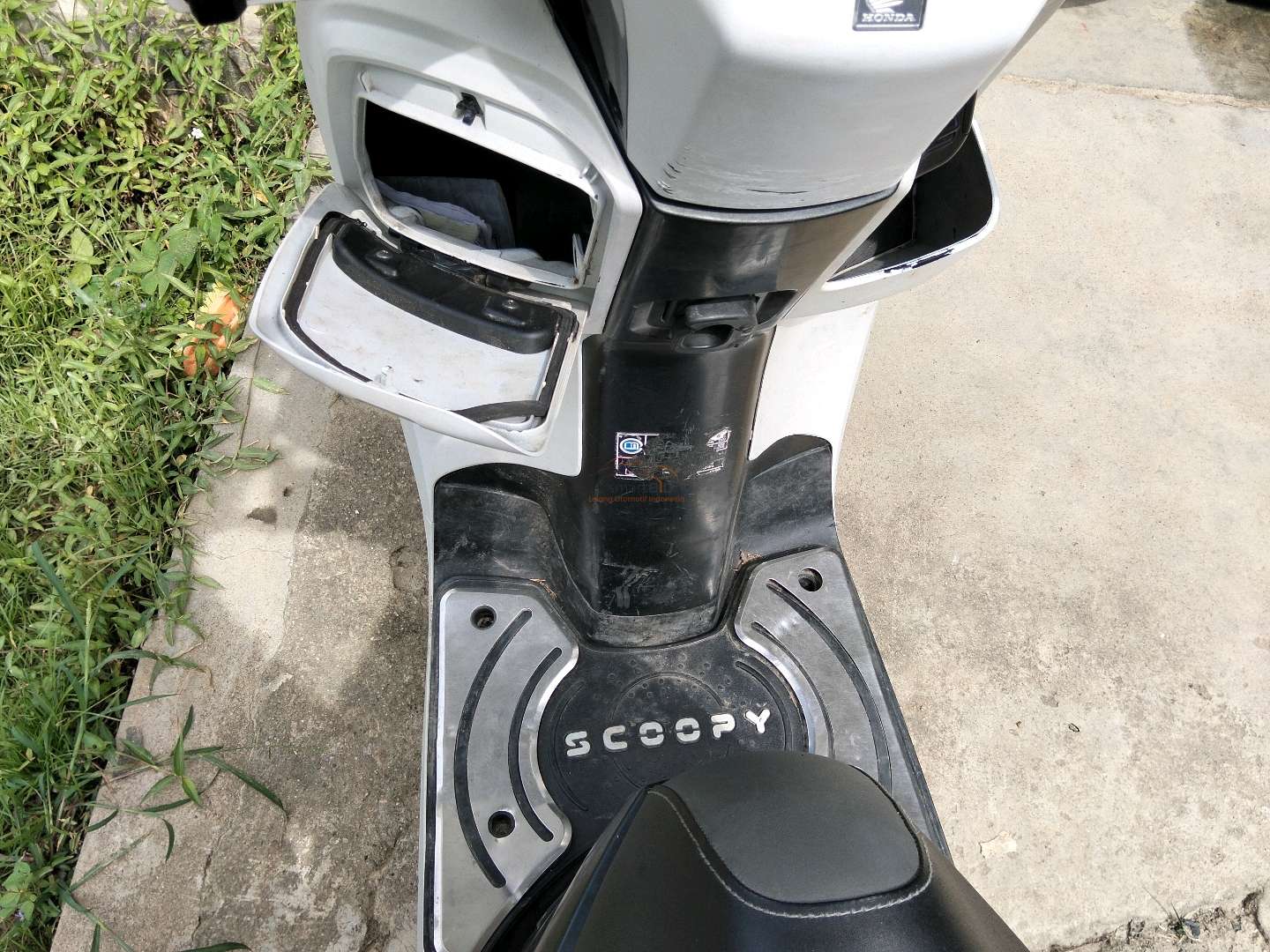 HONDA SCOOPY PRESTIGE