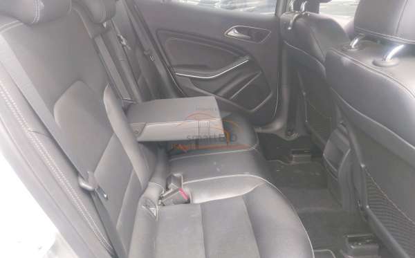 MERCEDES BENZ GLA 200 GA