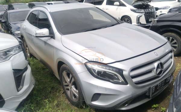 MERCEDES BENZ GLA 200 GA