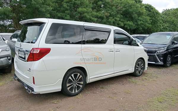 TOYOTA ALPHARD 2.4