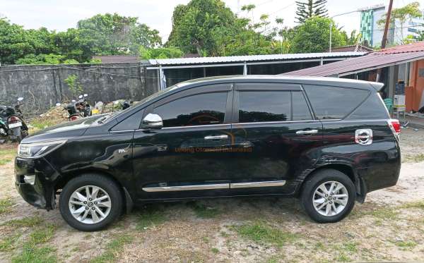 TOYOTA  INNOVA  2.0 Q