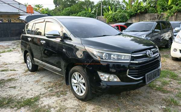 TOYOTA  INNOVA  2.0 Q