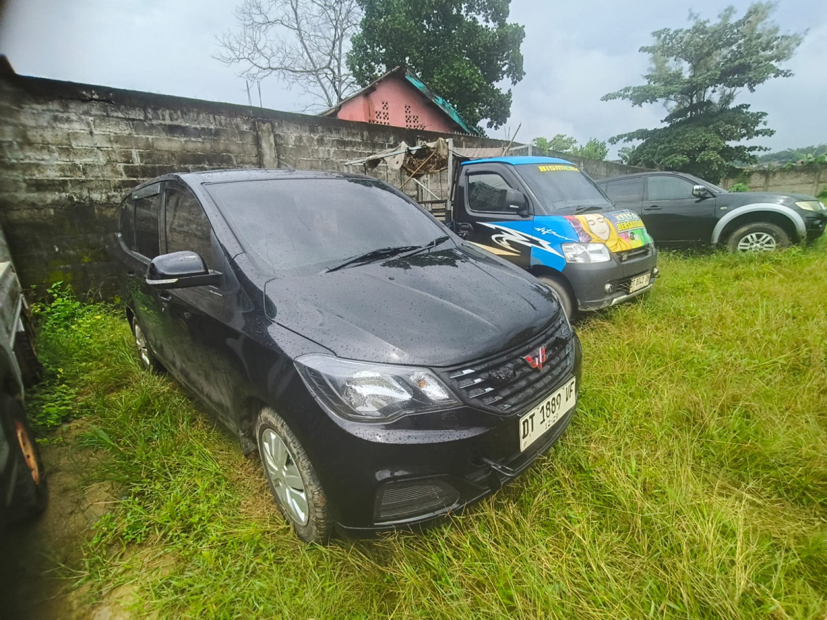 WULING CONFERO  1.5 (4X2)