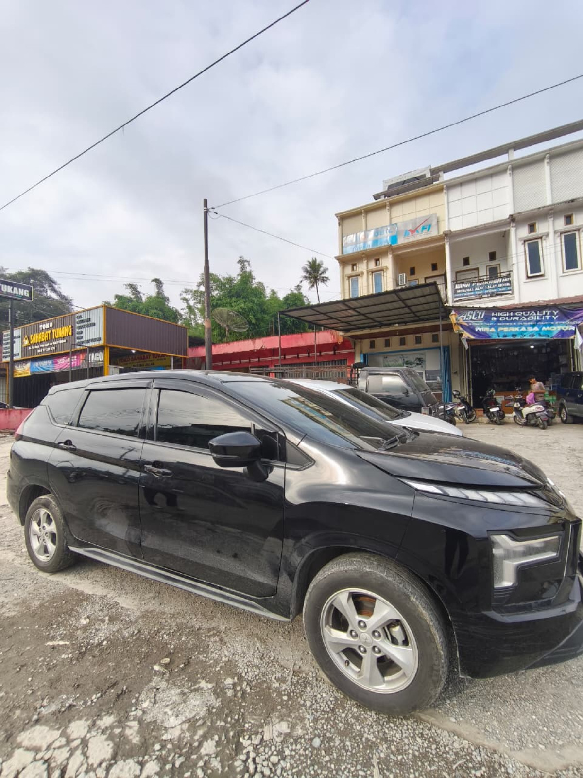 MITSUBISHI  XPANDER  1.5L EXCEED