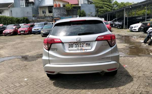 HONDA HRV RU5 1.8 RS