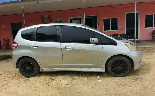 HONDA JAZZ GE8 1.5 E