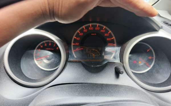 HONDA JAZZ GE8 1.5 E