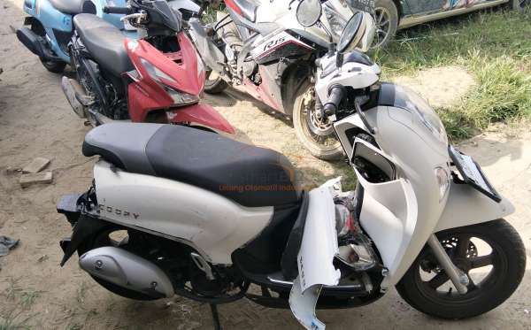 HONDA SCOOPY PRESTIGE