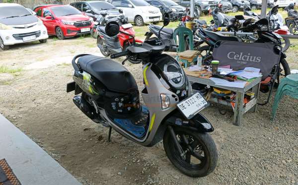 HONDA  SCOOPY