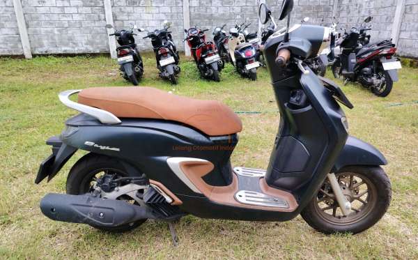 HONDA  STYLO ABS