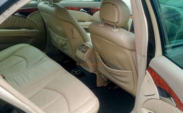 MERCEDES BENZ E 240 ELEGANCE CKD A
