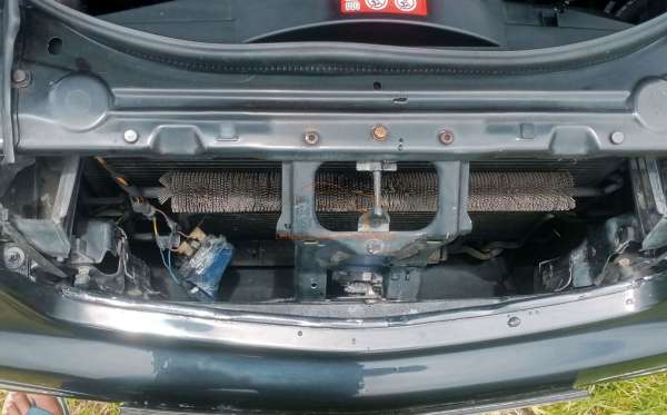 MERCEDES BENZ E 240 ELEGANCE CKD A