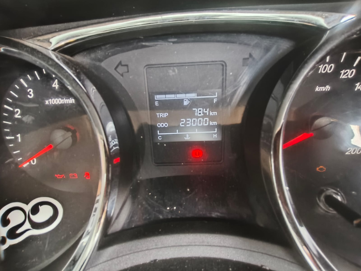 WULING CONFERO  1.5 (4X2)