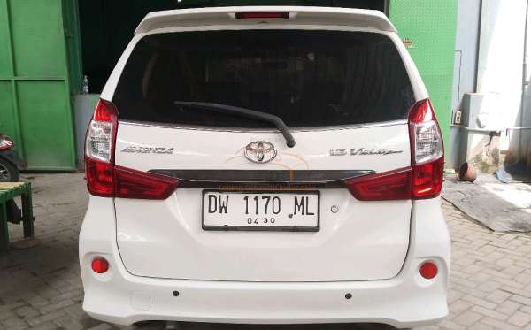 TOYOTA AVANZA