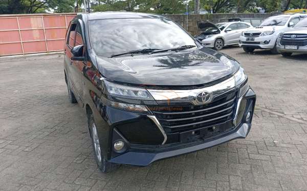 TOYOTA  AVANZA  1.3 G