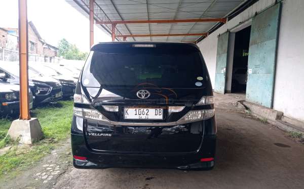TOYOTA VELLFIRE 2.4