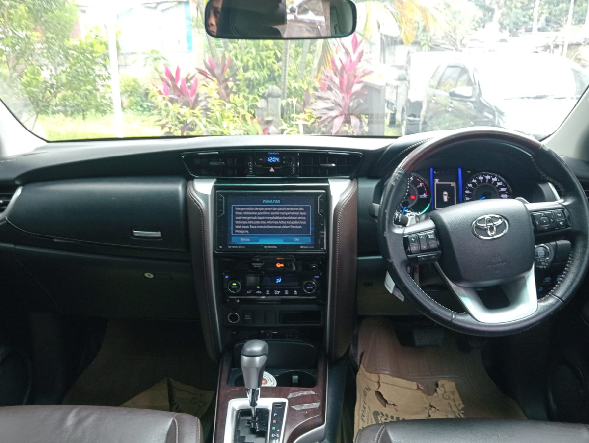 TOYOTA FORTUNER