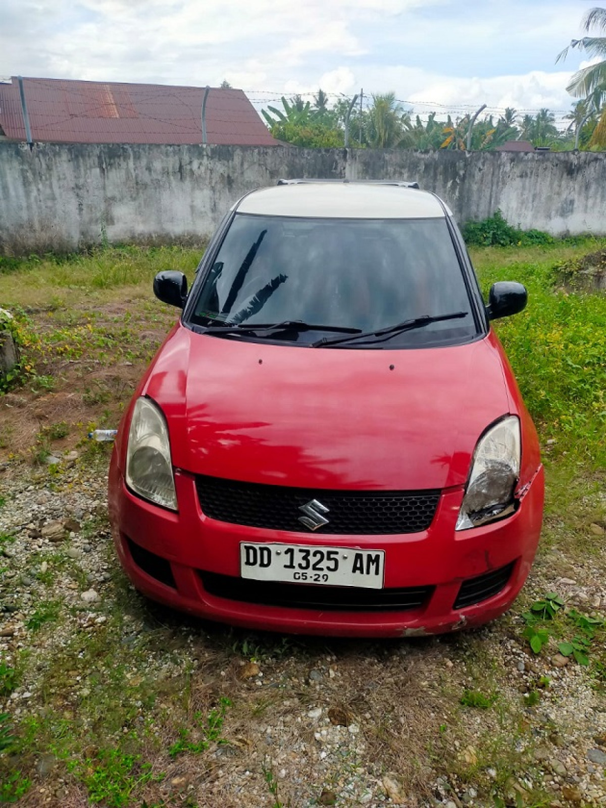SUZUKI  SWIFT