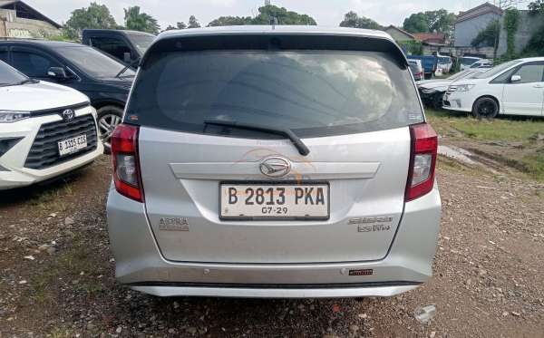 DAIHATSU SIGRA 1.2 X