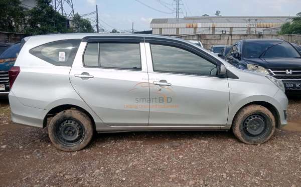 DAIHATSU SIGRA 1.2 X