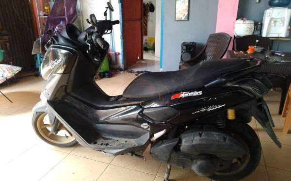 YAMAHA NMAX
