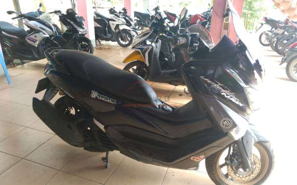 YAMAHA NMAX