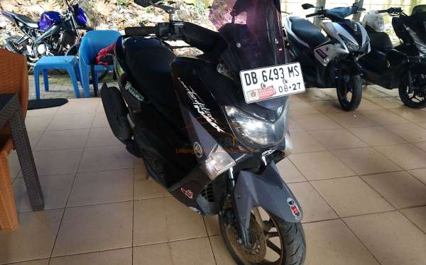 YAMAHA NMAX