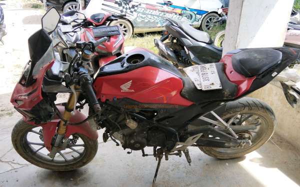 HONDA CBR 150 R