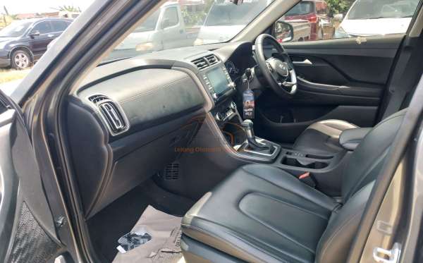 HYUNDAI CRETA TREND AT