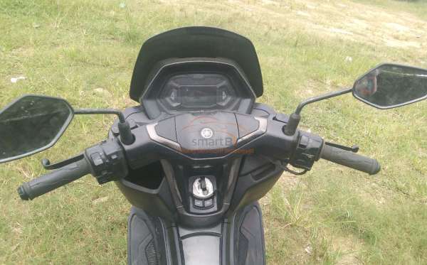 YAMAHA NMAX 155