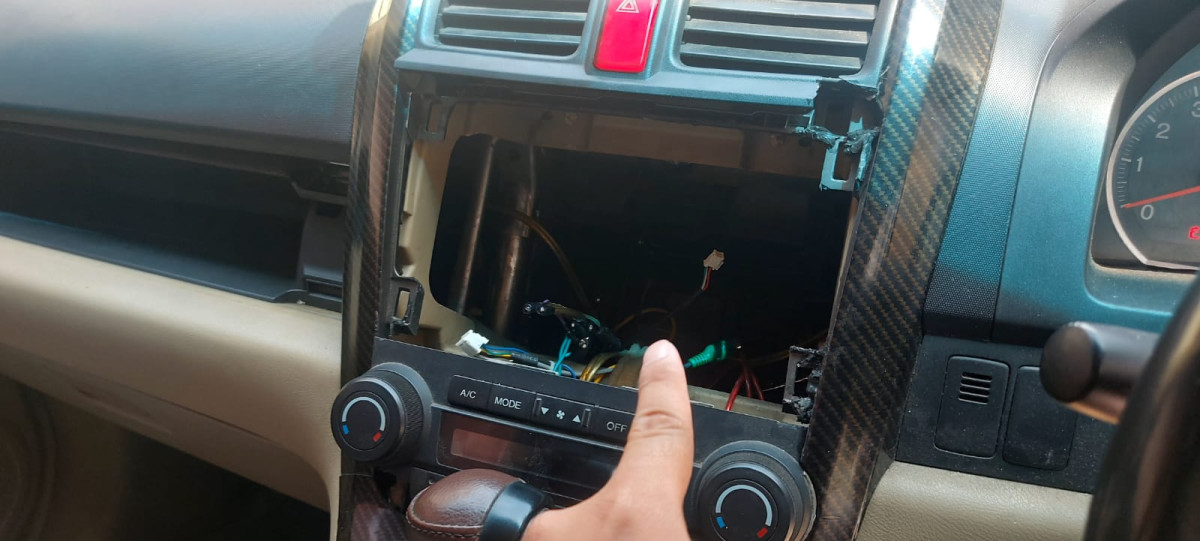 HONDA  CR-V  RE1 2WD 2.4 A/T