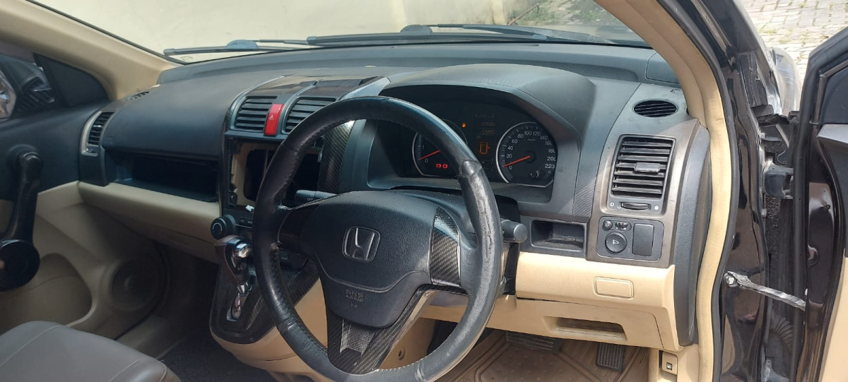 HONDA  CR-V  RE1 2WD 2.4 A/T