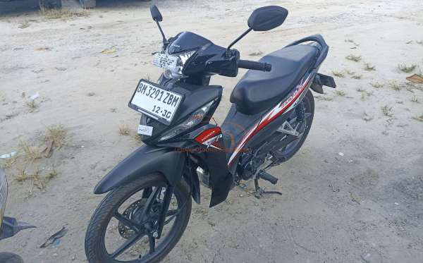 HONDA REVO X