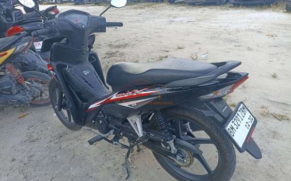 HONDA REVO X