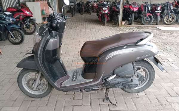 HONDA SCOOPY