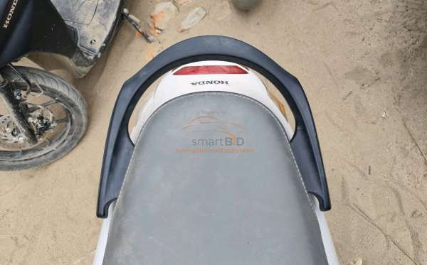 HONDA SCOOPY PRESTIGE