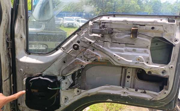 ISUZU NKR 71 HD E2-1