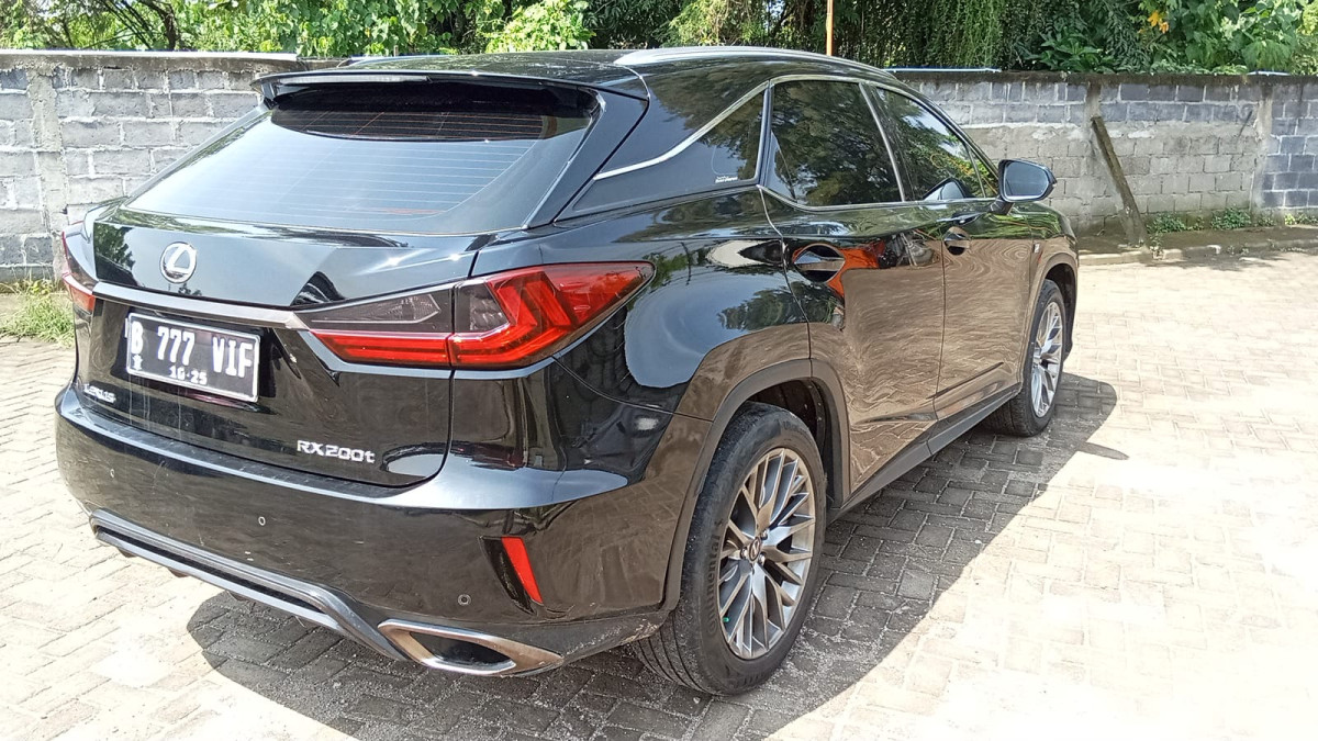 LEXUS RX 200